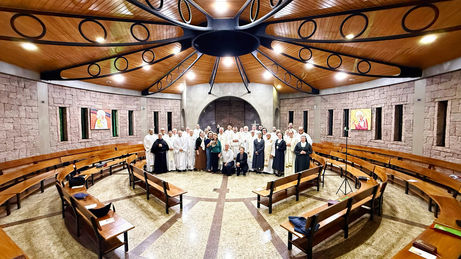 Comunidade religiosa reunida